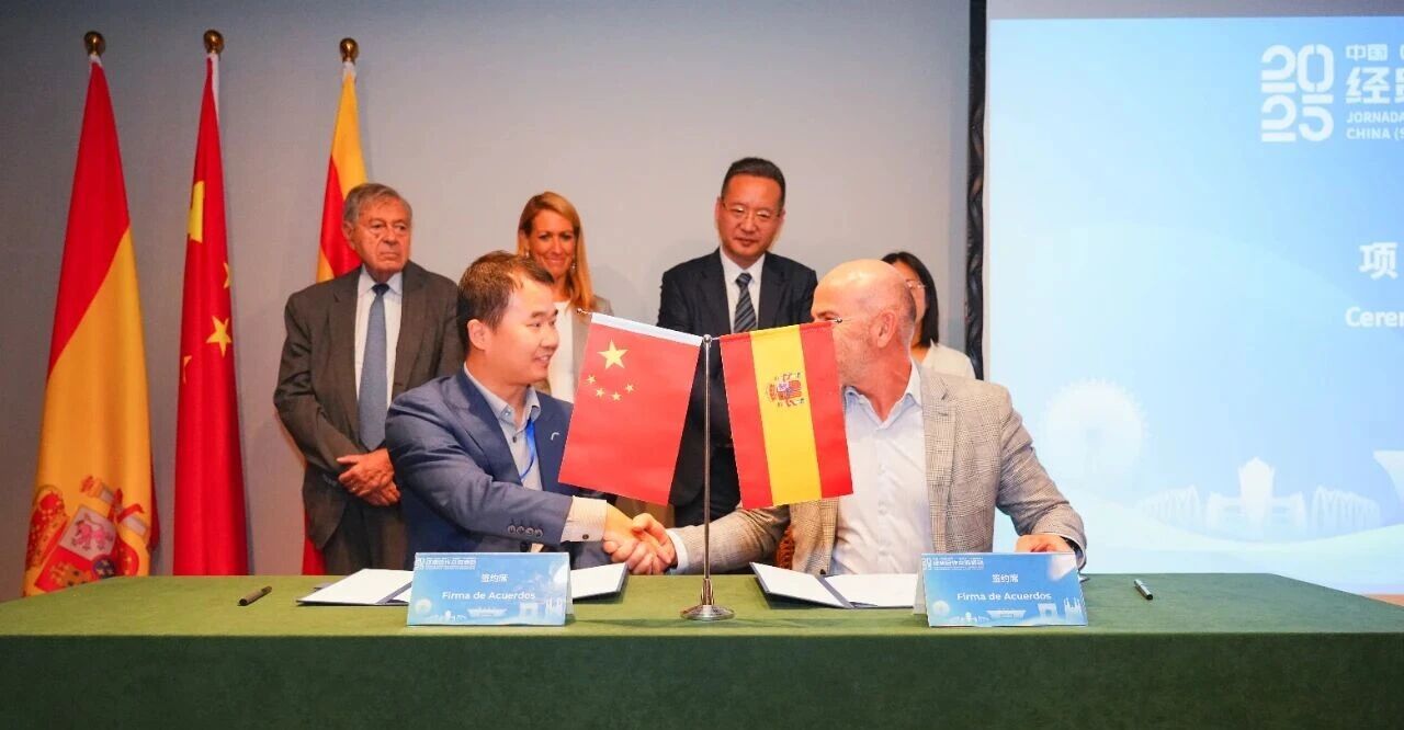 5天，8500公里，小创西班牙、阿联酋双站行程plog上线！